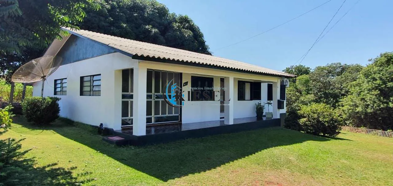 Casa com 3 quartos, 140 m², foto 1 de 9