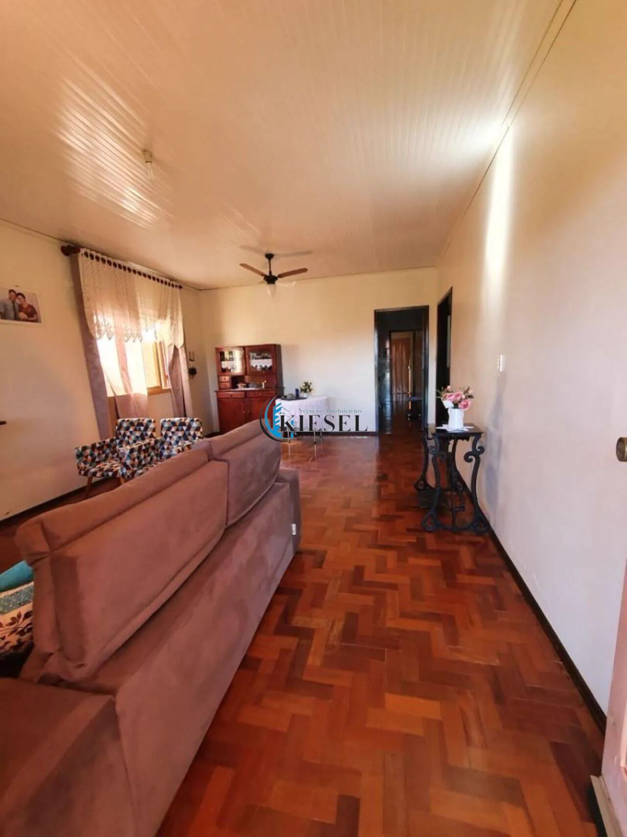 Casa com 3 quartos, 194 m², foto 8 de 9