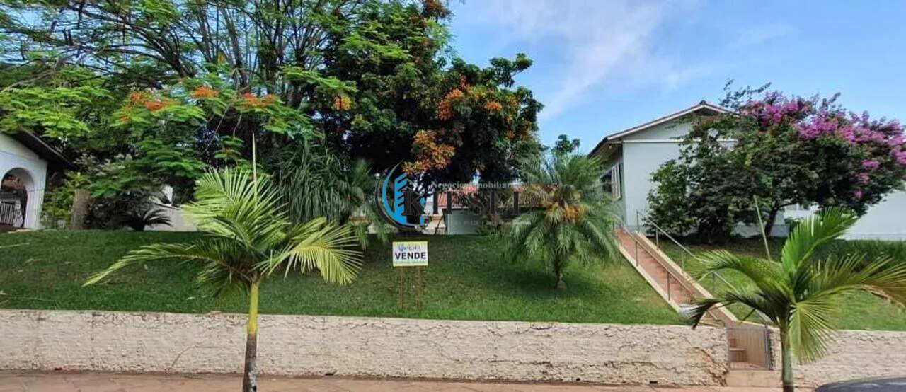 Casa com 4 quartos, 300 m², foto 4 de 15