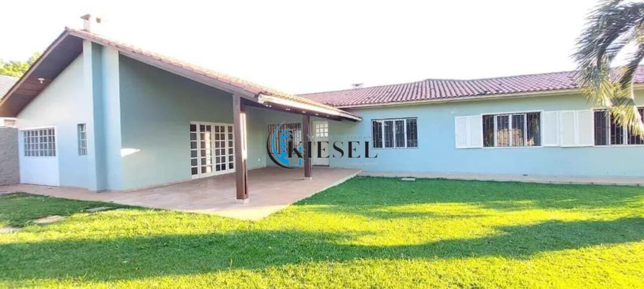 Casa com 4 quartos, 300 m², foto 5 de 15