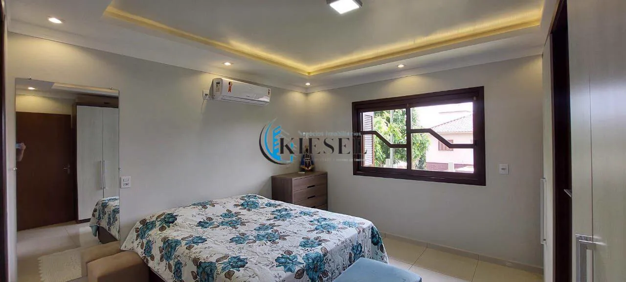 Casa com 3 quartos, 220 m², foto 7 de 15
