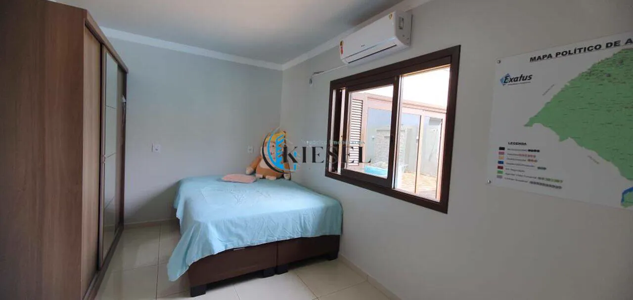 Casa com 3 quartos, 220 m², foto 9 de 15
