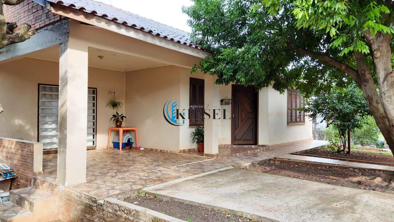 Casa com 3 quartos, 140 m², foto 3 de 9