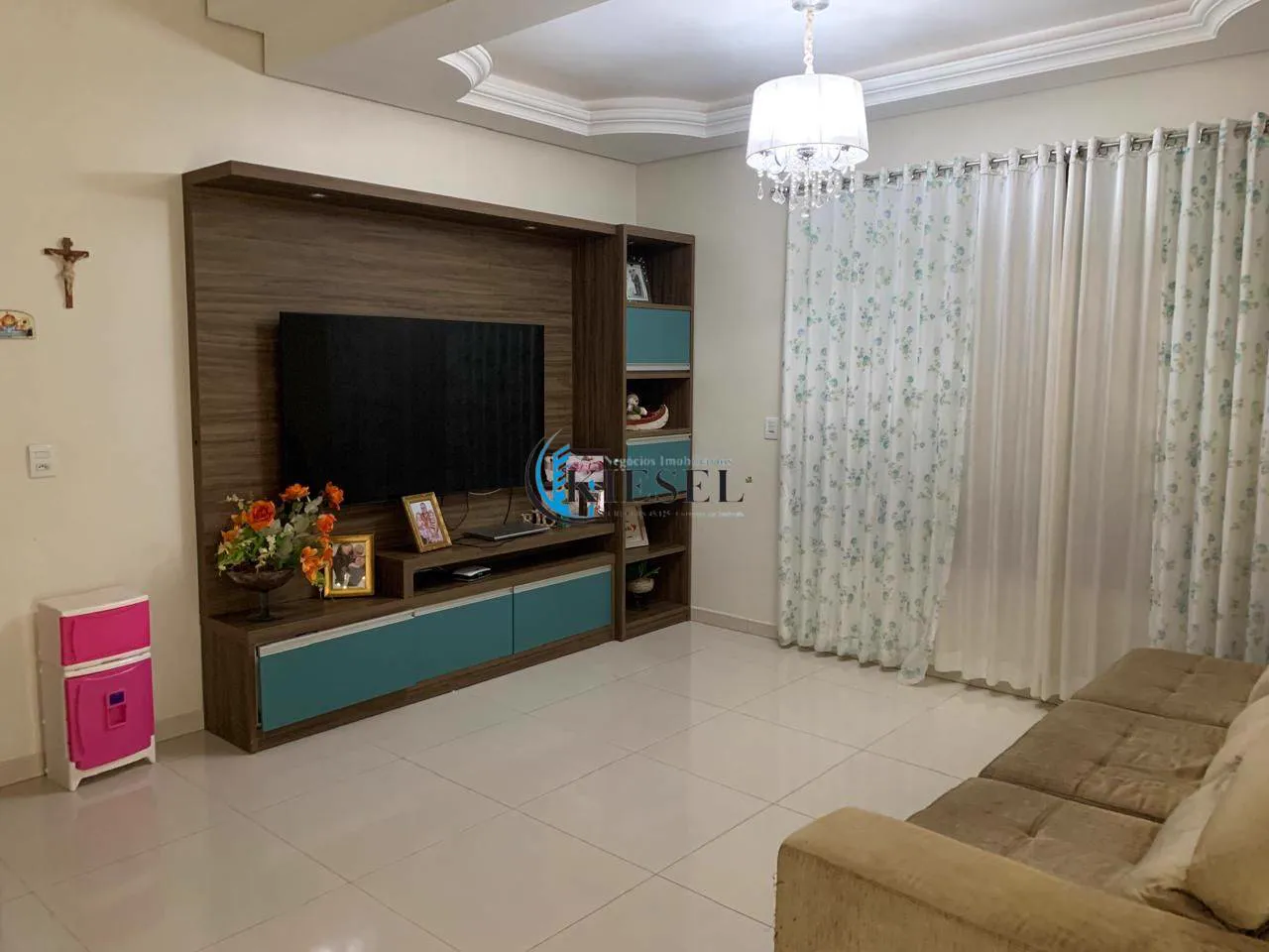 Casa com 2 quartos, 303 m², foto 6 de 11