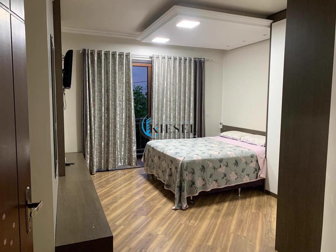 Casa com 2 quartos, 303 m², foto 10 de 11