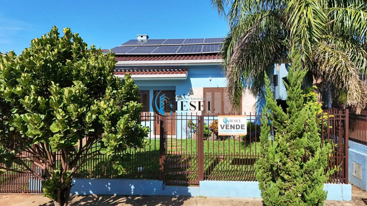 Casa com 3 quartos, 132 m², foto 2 de 13