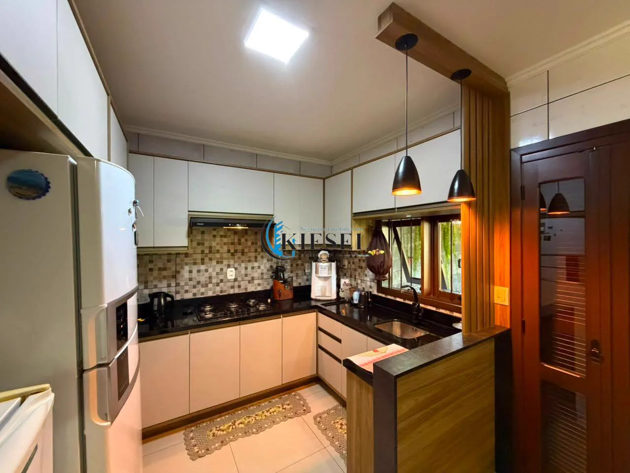 Casa com 3 quartos, 132 m², foto 10 de 13