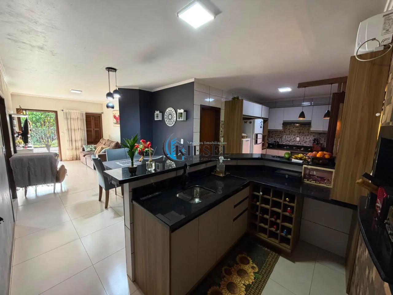 Casa com 3 quartos, 132 m², foto 11 de 13