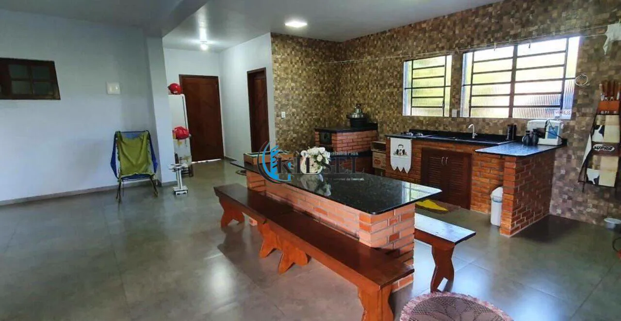 Chácara com 3 quartos, 4.500 m², foto 9 de 14