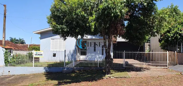 Casa com 2 quartos, 125 m² em Centro