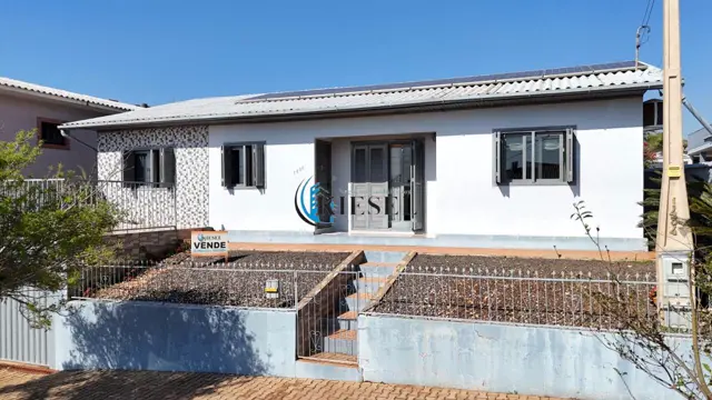Casa com 3 quartos, 149 m² em Centro